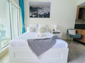 Luxury Studio Apartment in Downtown -1203